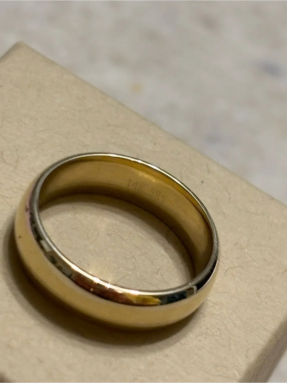 Mens gold wedding band